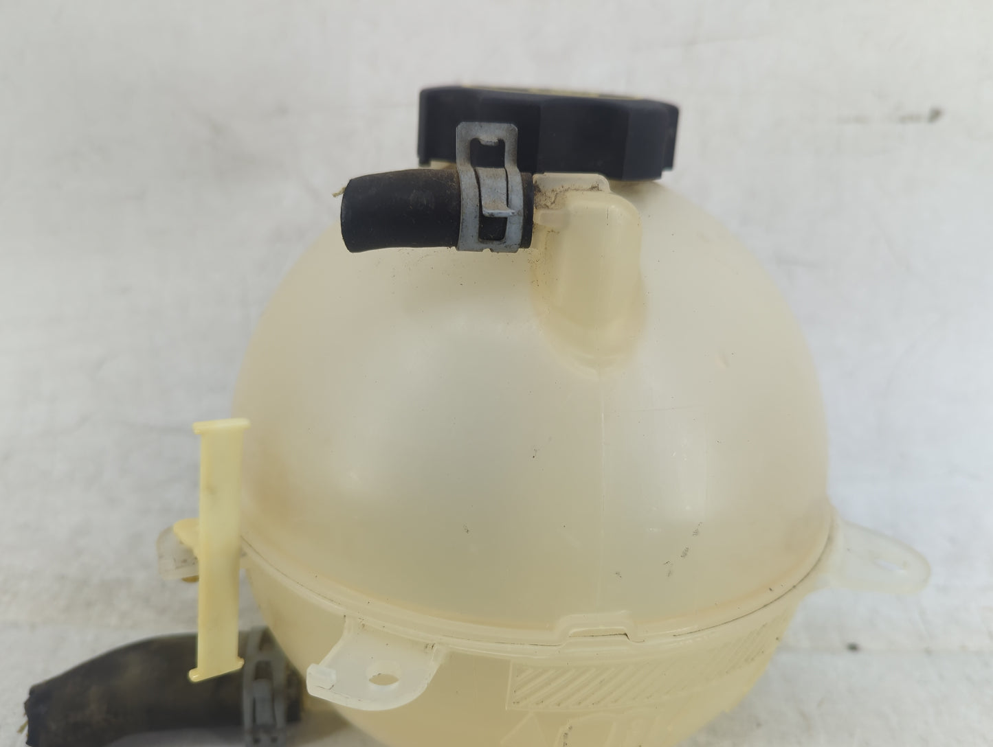 2017-2019 Buick Lacrosse Radiator Coolant Overflow Expansion Tank Bottle 1449057 - Oemusedautoparts1.com