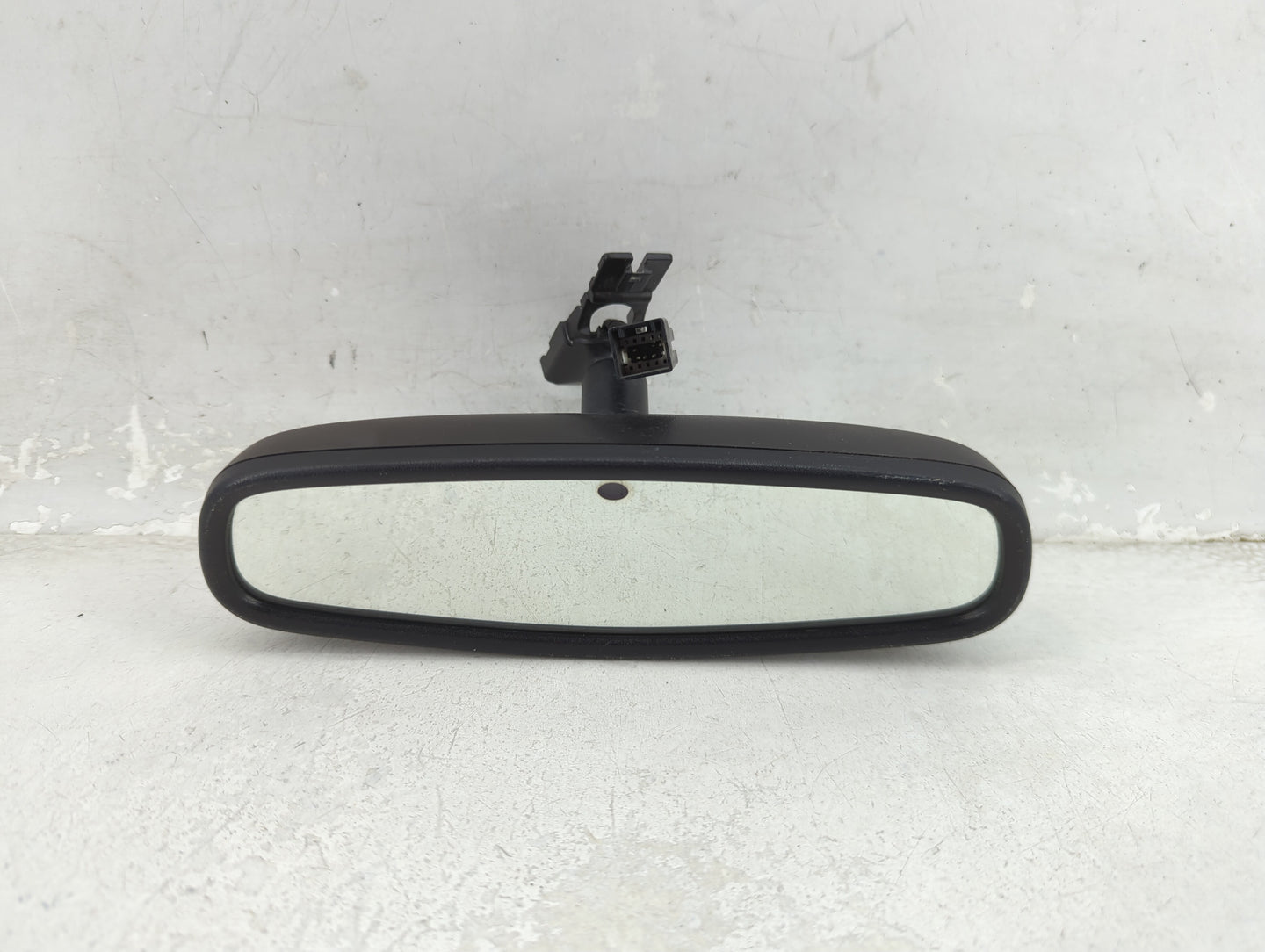 2017-2019 Buick Lacrosse Interior Rear View Mirror Replacement OEM P/N:13581081 Fits OEM Used Auto Parts - Oemusedautoparts1