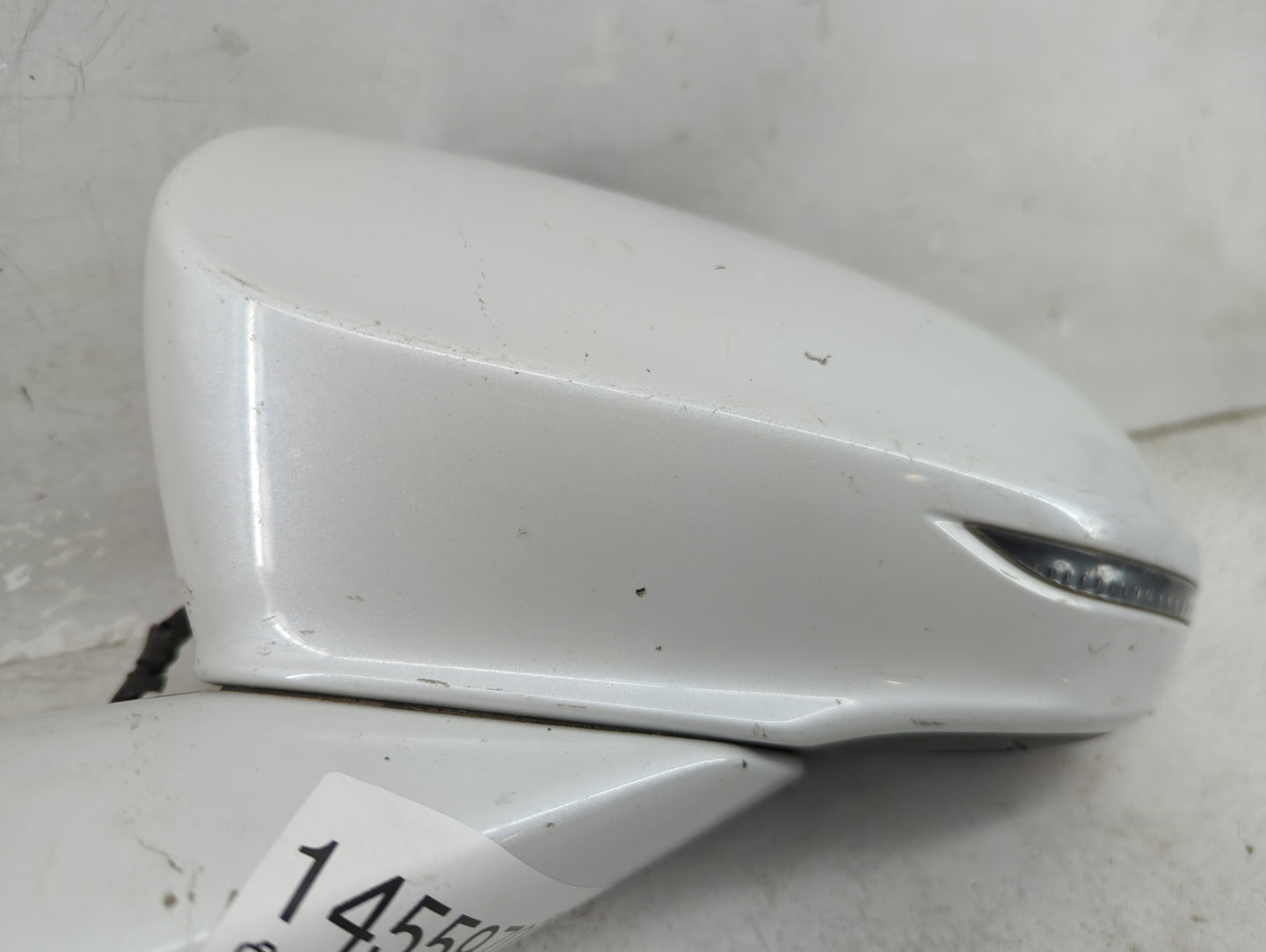 2017-2019 Buick Lacrosse Driver Side View Mirror - Left Door Mirror OEM Used - Oemusedautoparts1.com