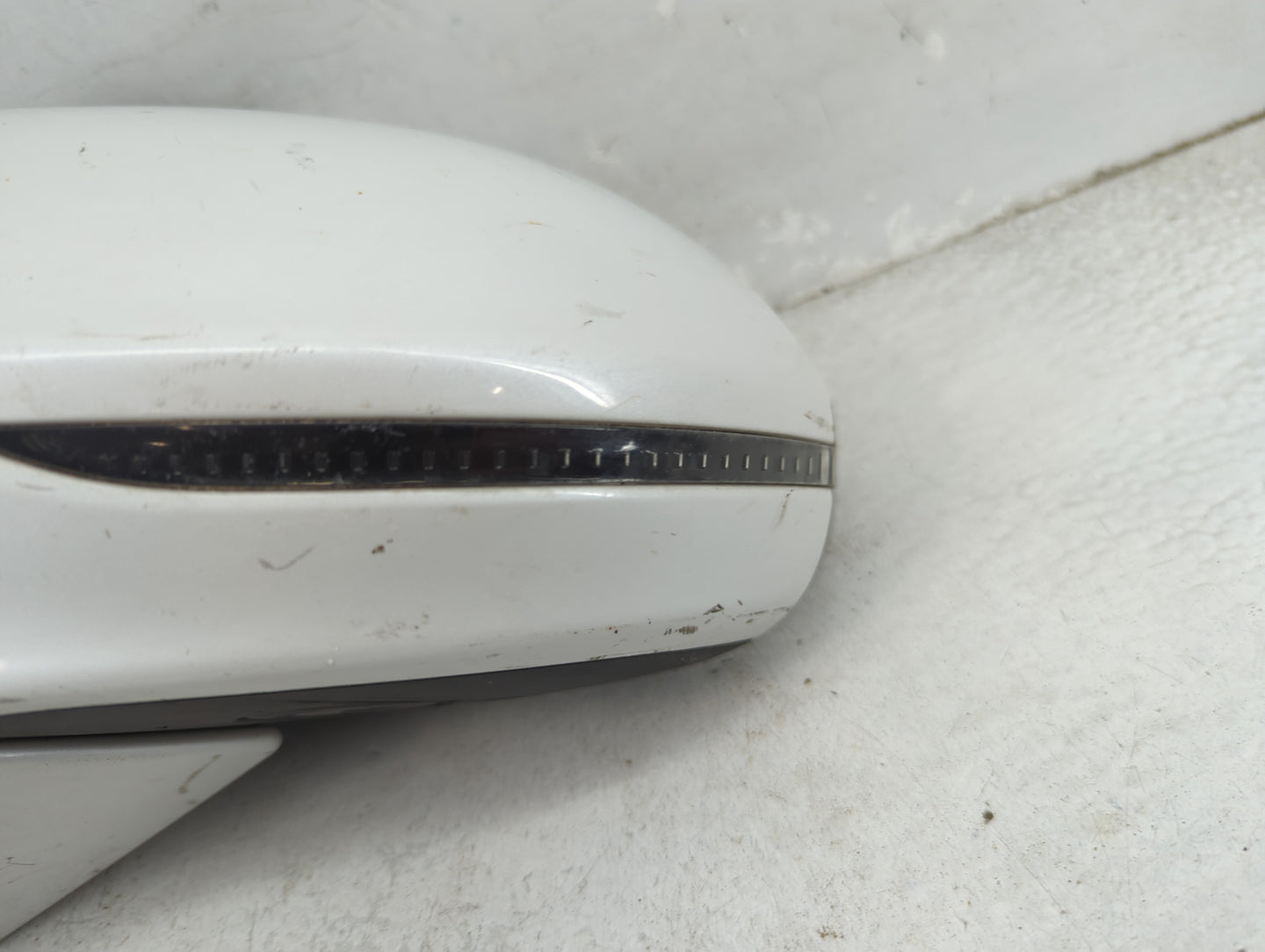 2017-2019 Buick Lacrosse Driver Side View Mirror - Left Door Mirror OEM Used - Oemusedautoparts1.com