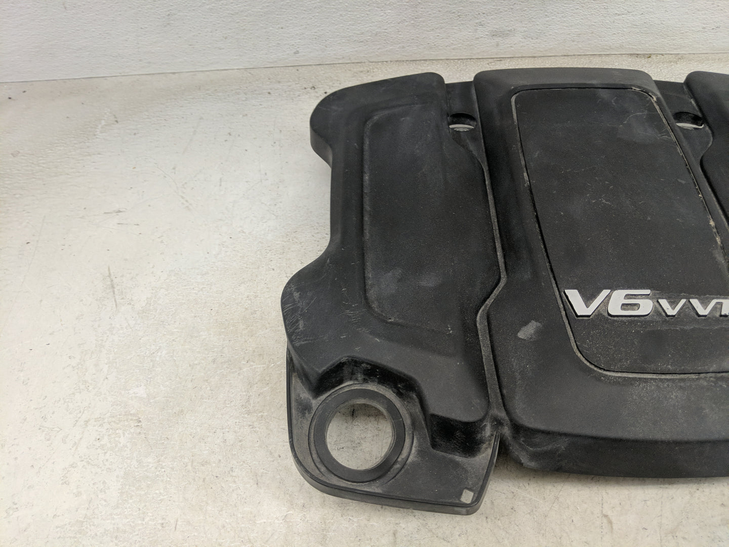 2017 Buick Lacrosse Engine Cover - Oemusedautoparts1.com
