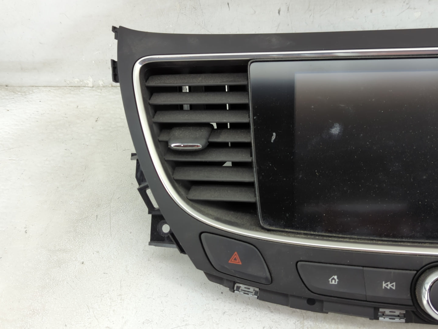 2017 Buick Lacrosse Radio Control Panel 1464605 - Oemusedautoparts1.com