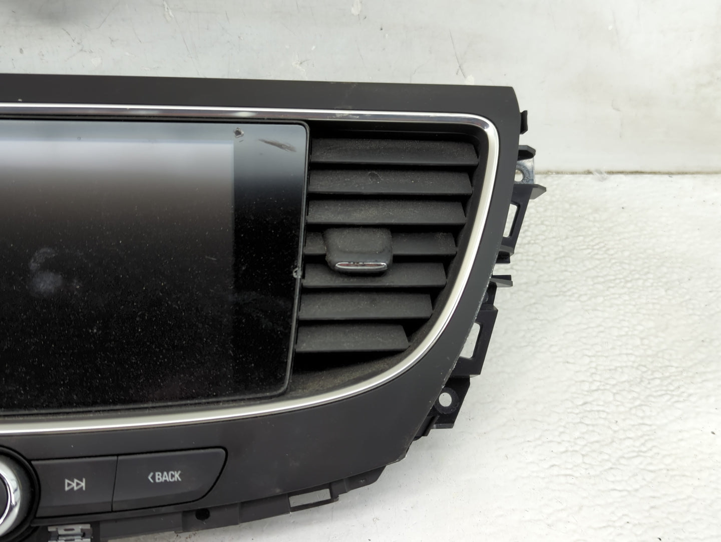 2017 Buick Lacrosse Radio Control Panel 1464605 - Oemusedautoparts1.com