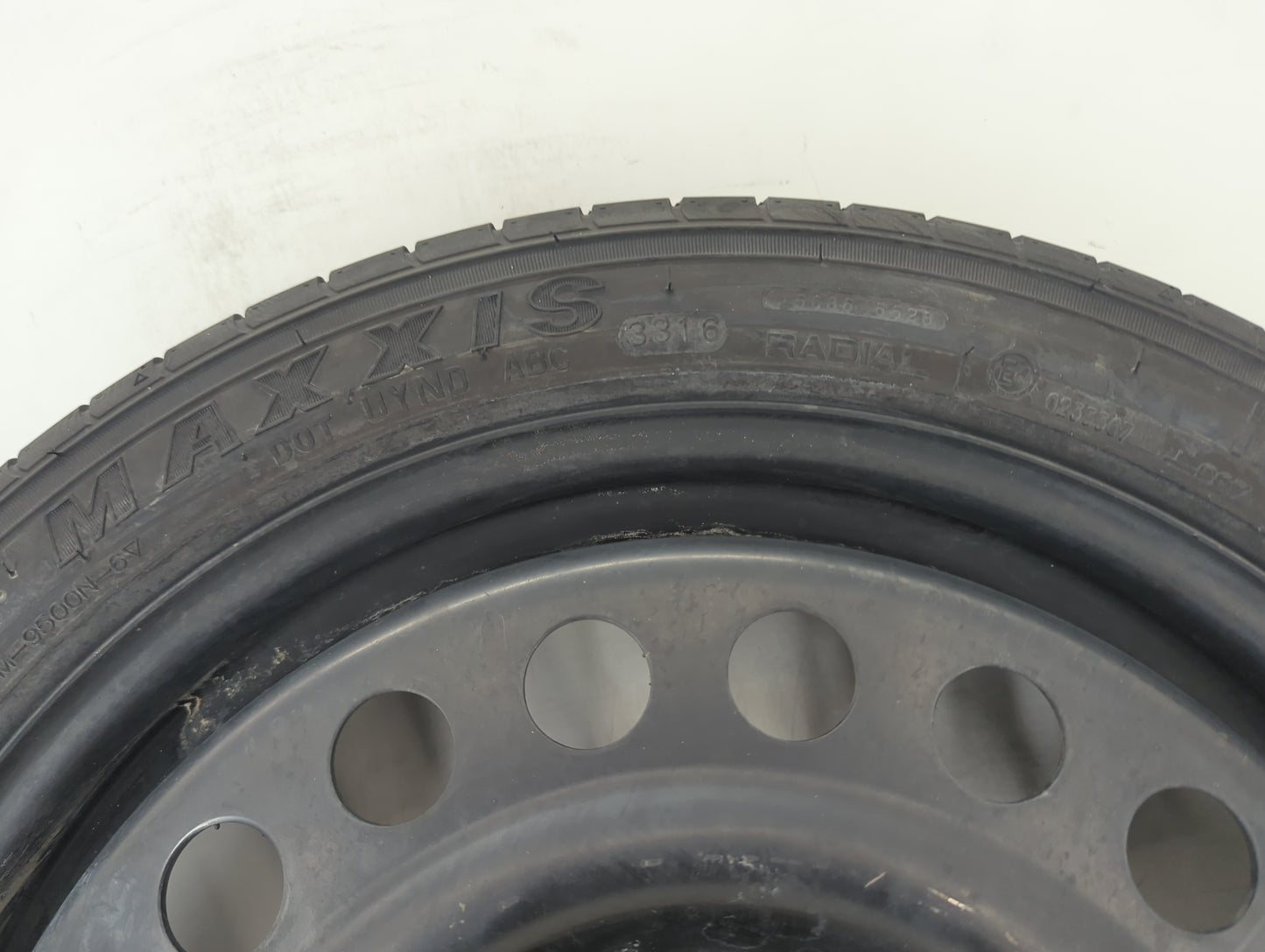 2017-2019 Buick Lacrosse Spare Donut Tire Wheel Rim Oem - Oemusedautoparts1.com