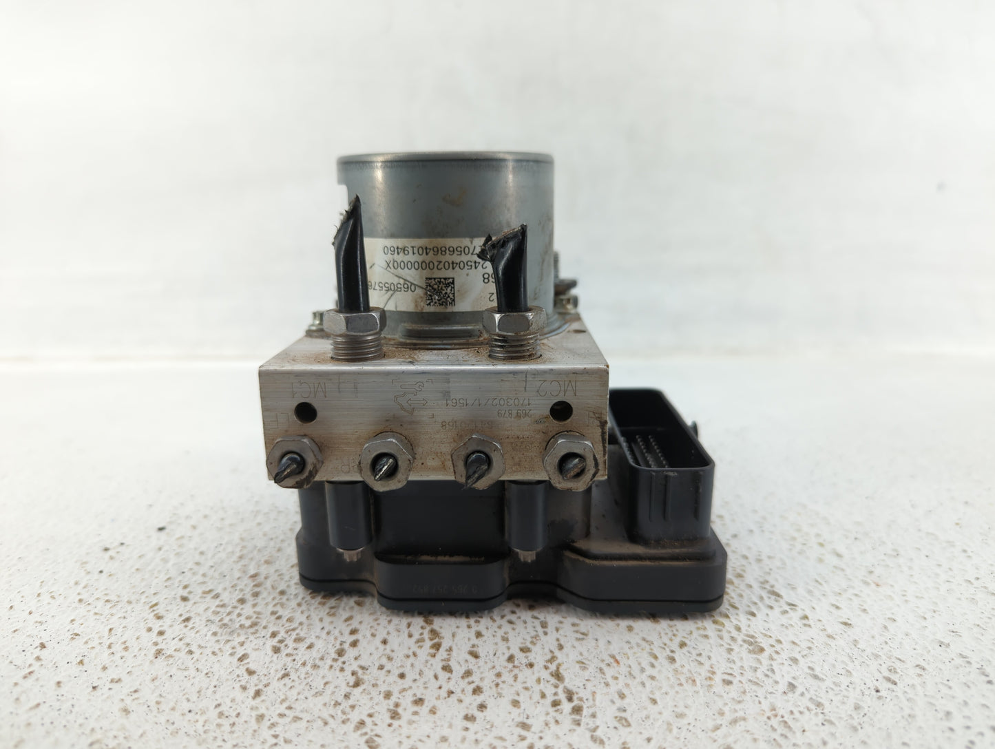 2017 Buick Lacrosse ABS Pump Control Module Replacement P/N:84120168 065055766 Fits OEM Used Auto Parts - Oemusedautoparts1.