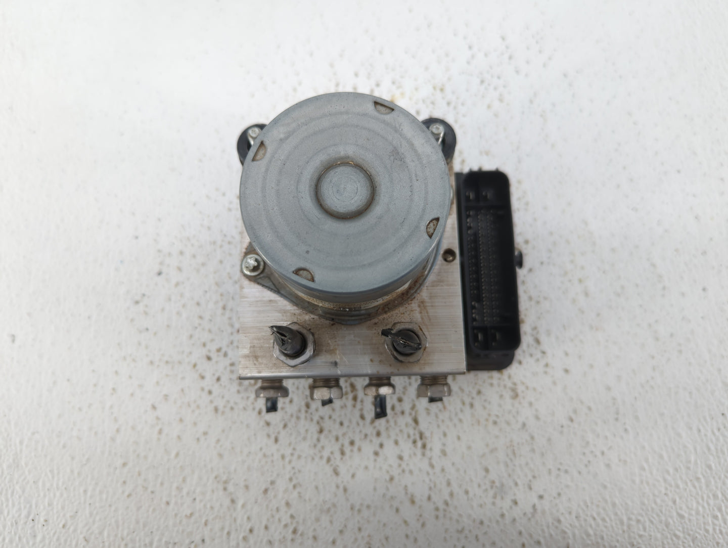 2017 Buick Lacrosse ABS Pump Control Module Replacement P/N:84120168 065055766 Fits OEM Used Auto Parts - Oemusedautoparts1.
