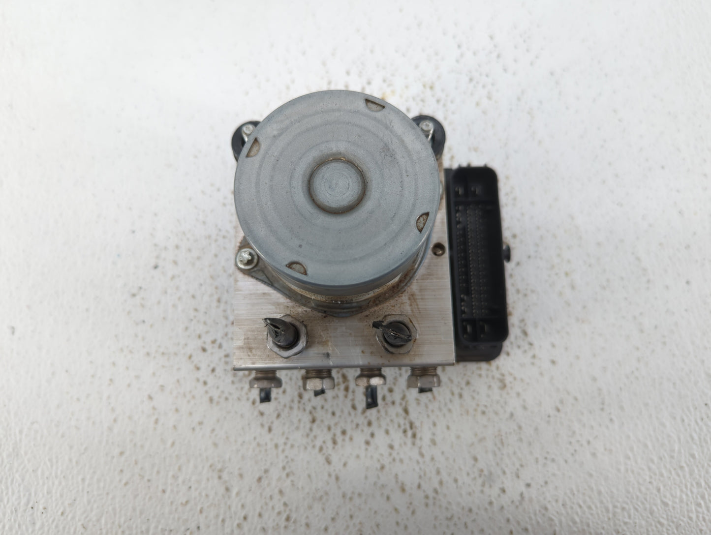2017 Buick Lacrosse ABS Pump Control Module Replacement P/N:84120168 065055766 Fits OEM Used Auto Parts - Oemusedautoparts1.