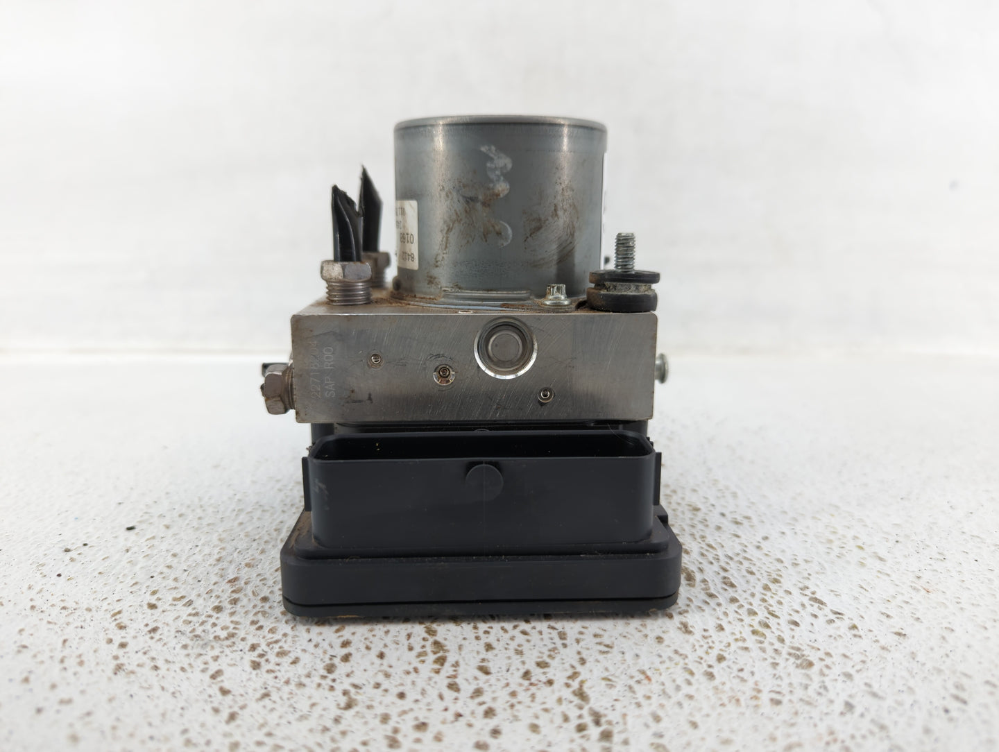 2017 Buick Lacrosse ABS Pump Control Module Replacement P/N:84120168 065055766 Fits OEM Used Auto Parts - Oemusedautoparts1.