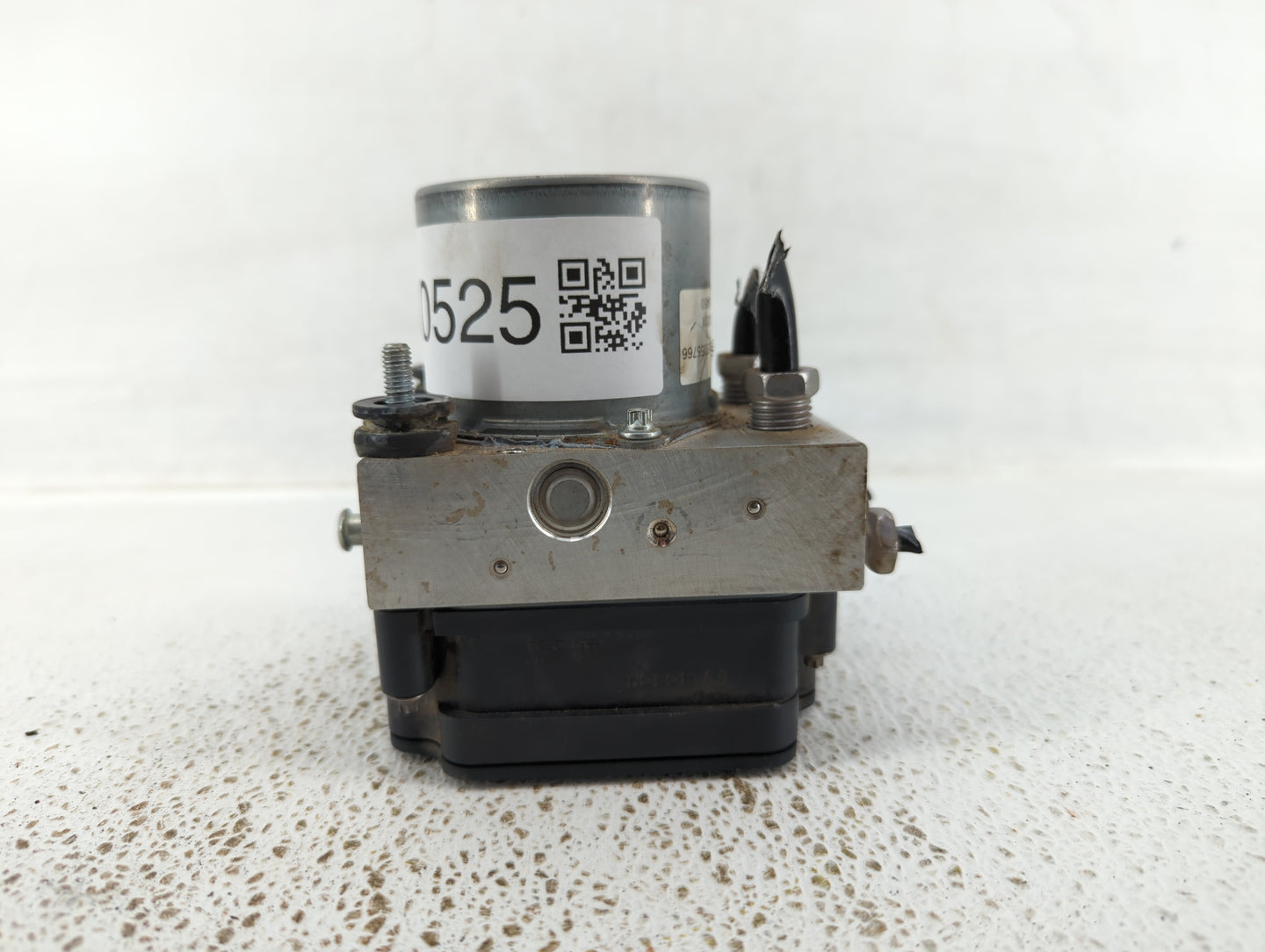 2017 Buick Lacrosse ABS Pump Control Module Replacement P/N:84120168 065055766 Fits OEM Used Auto Parts - Oemusedautoparts1.
