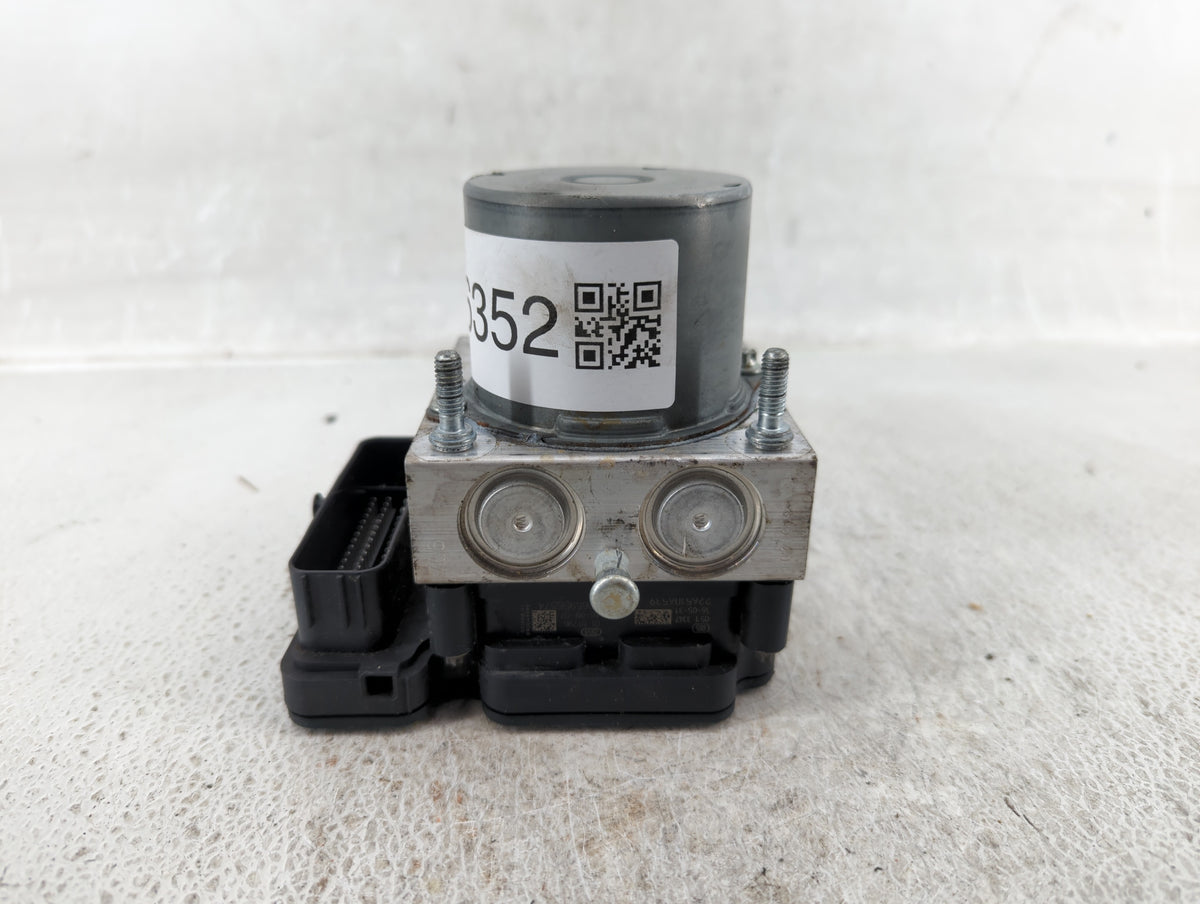 2017 Buick Lacrosse Anti-Lock Brake ABS Pump Module Actuator OEM P/N:065055766 84120168 Fits OEM Used Auto Parts - Oemusedau