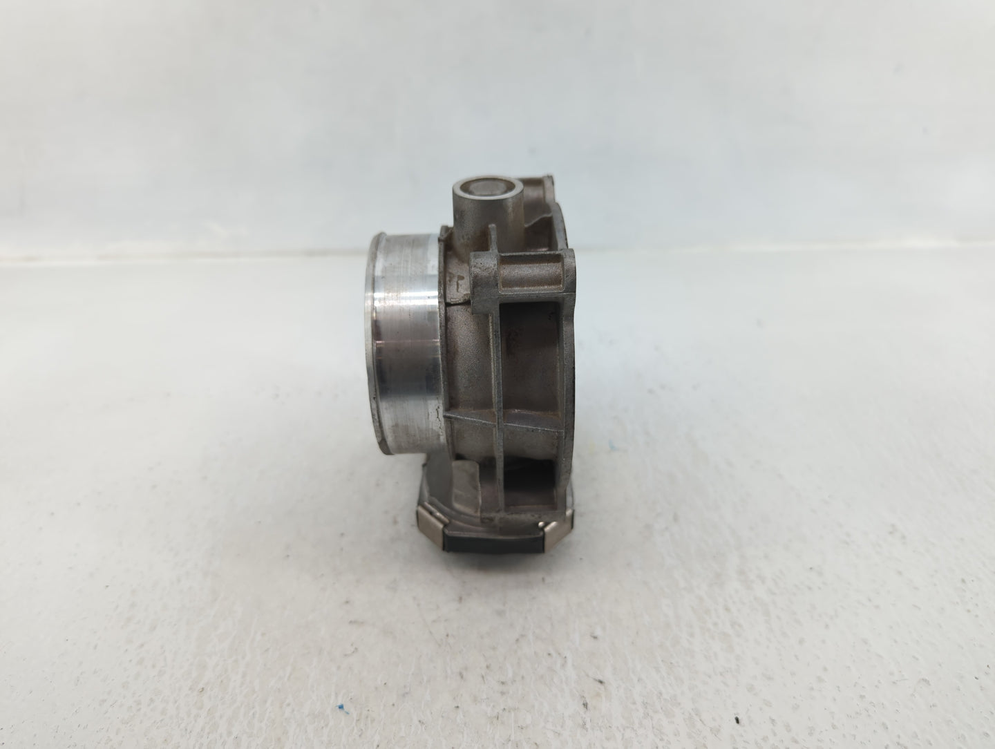 2017-2019 Buick Lacrosse Throttle Body P/N:12671015 Fits Fits 2017 2018 2019 OEM Used Auto Parts - Oemusedautoparts1.com