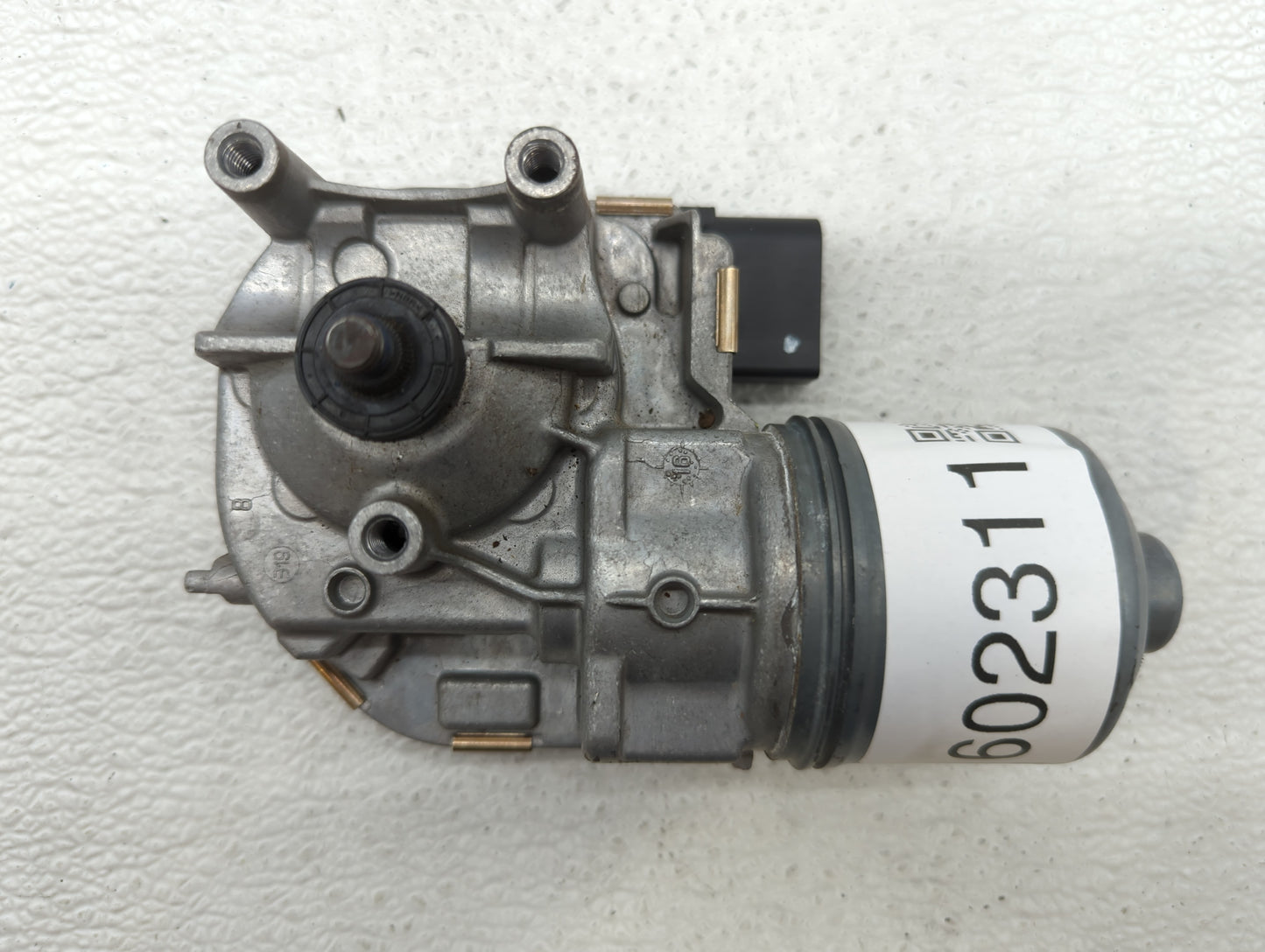 2017-2019 Buick Lacrosse Front Windshield Wiper Motor P/N:1 397 220 956 Fits Fits 2017 2018 2019 OEM Used Auto Parts - Oemus