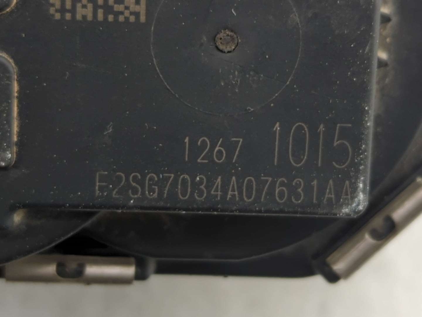 2017-2019 Buick Lacrosse Throttle Body P/N:12671015 Fits Fits 2017 2018 2019 OEM Used Auto Parts - Oemusedautoparts1.com