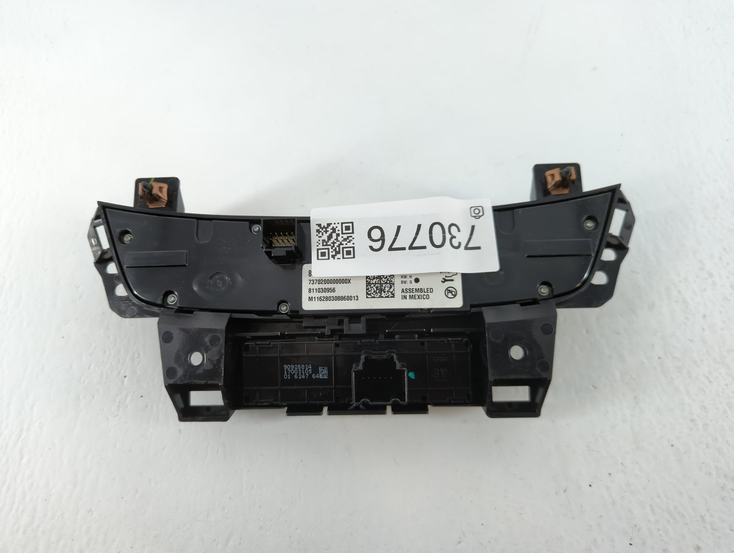 2017 Buick Lacrosse Climate Control Module Temperature AC/Heater Replacement P/N:84138221 Fits OEM Used Auto Parts - Oemused