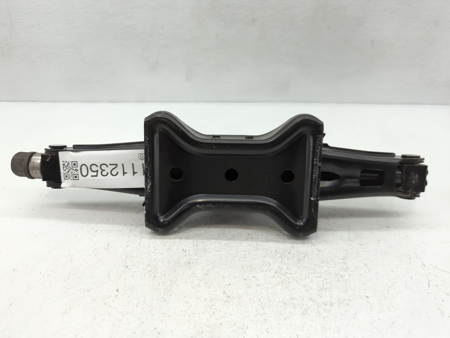 2017 Buick Regal Spare Scissor Car Jack 1112350 - Oemusedautoparts1.com