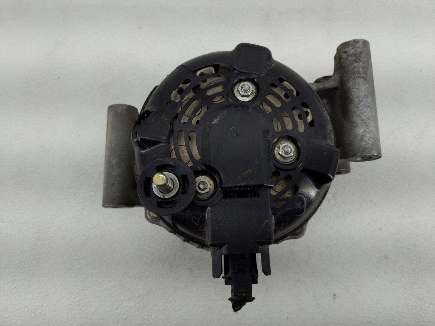 2014-2017 Buick Regal Alternator Replacement Generator Charging Assembly Engine OEM P/N:13592810 Fits OEM Used Auto Parts - 