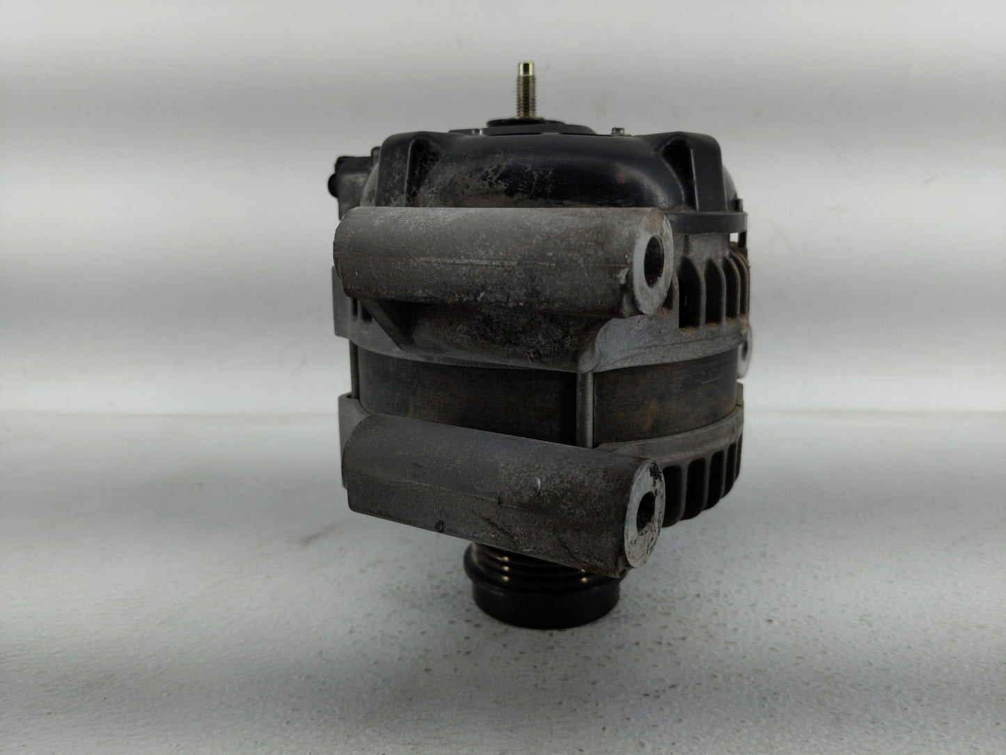 2014-2017 Buick Regal Alternator Replacement Generator Charging Assembly Engine OEM P/N:13592810 Fits OEM Used Auto Parts - 