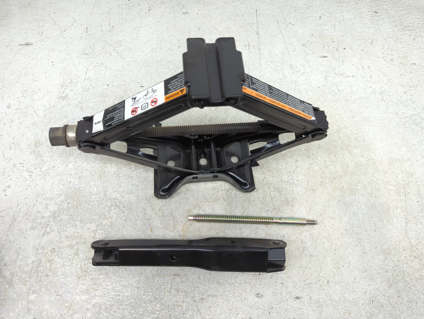 2017 Buick Regal Spare Scissor Car Jack - Oemusedautoparts1.com