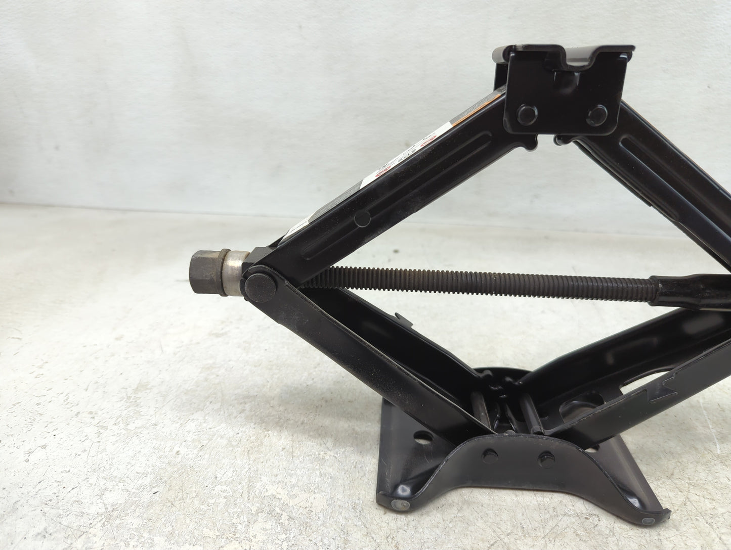 2017 Buick Regal Spare Scissor Car Jack - Oemusedautoparts1.com