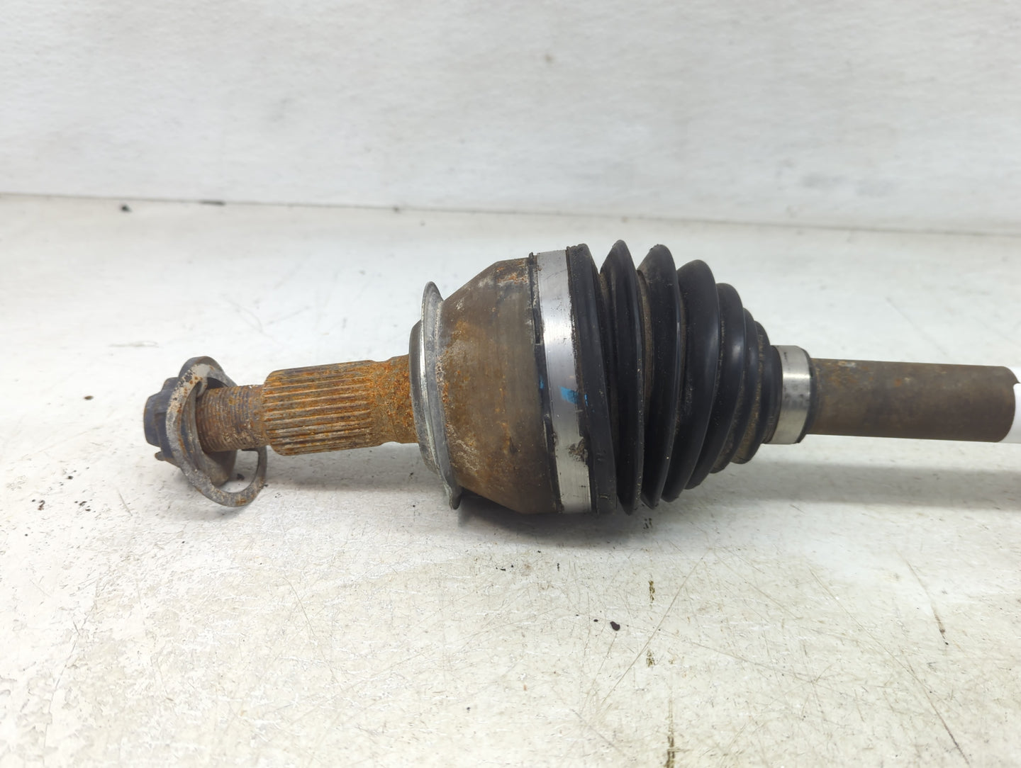 2011-2017 Buick Regal Axle Shaft Front Passenger Cv C/v - Oemusedautoparts1.com