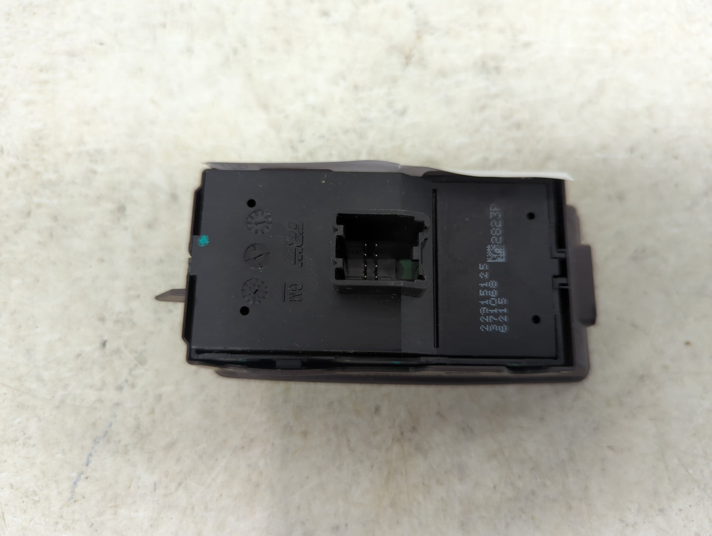 2014-2017 Buick Regal Master Power Window Switch Replacement Driver Side Left P/N:22915125 371068 Fits OEM Used Auto Parts -