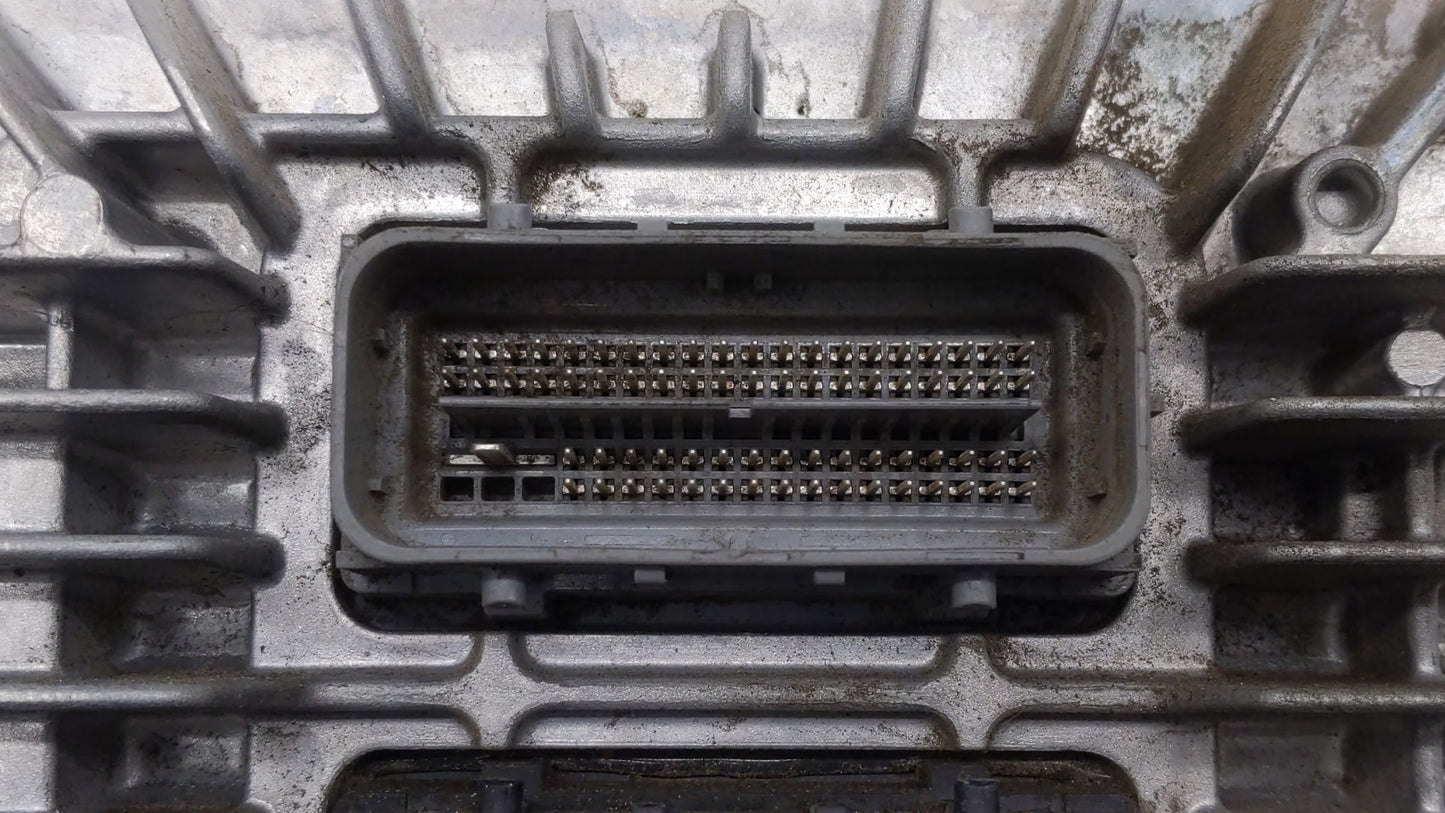 2017 Buick Regal PCM Engine Control Computer ECU ECM PCU OEM P/N:12666068 12667002, 12666070, 12667189 Fits Fits 2018 2019 O