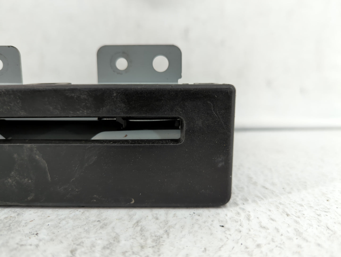 2015-2017 Buick Regal Am Fm Cd Player Radio Receiver - Oemusedautoparts1.com