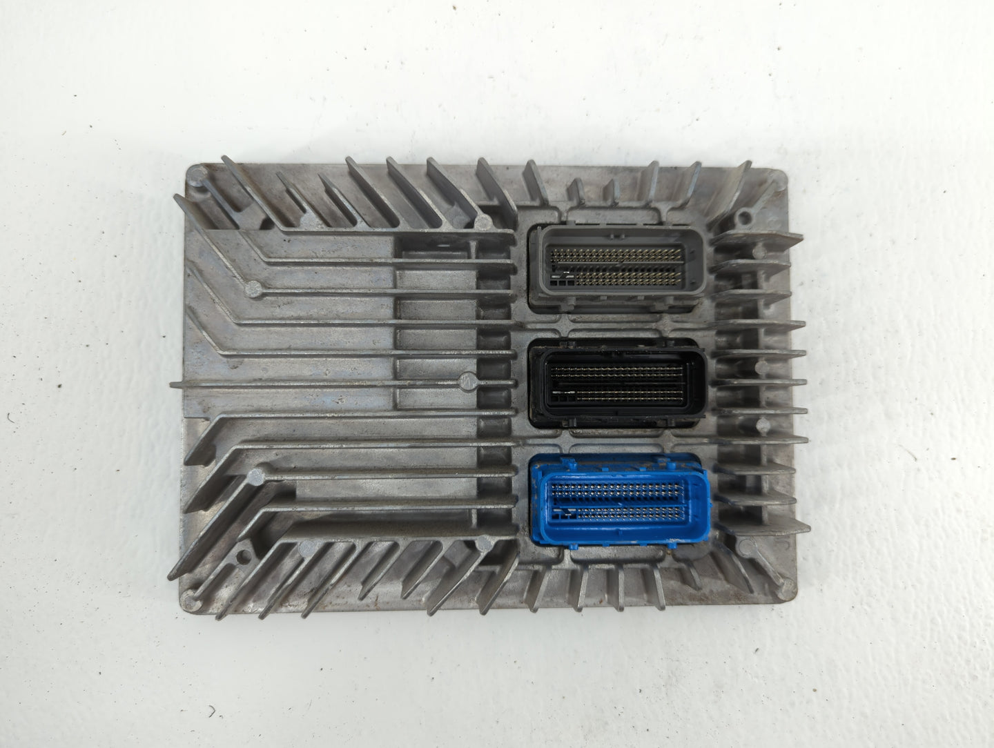 2017 Buick Regal PCM Engine Control Computer ECU ECM PCU OEM P/N:12667002 12694743, 12685918, 12698026 Fits Fits 2018 2019 O