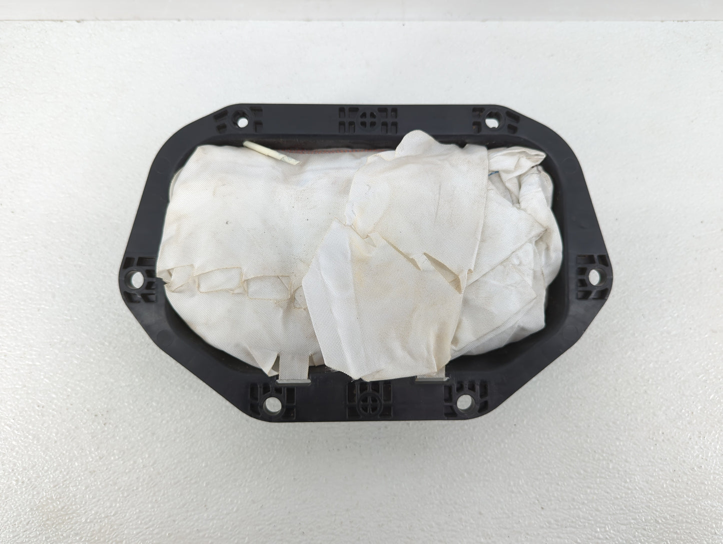 2013-2017 Buick Regal Air Bag Driver Left Knee OEM P/N:22963306 Fits Fits 2013 2014 2015 2016 2017 OEM Used Auto Parts - Oem