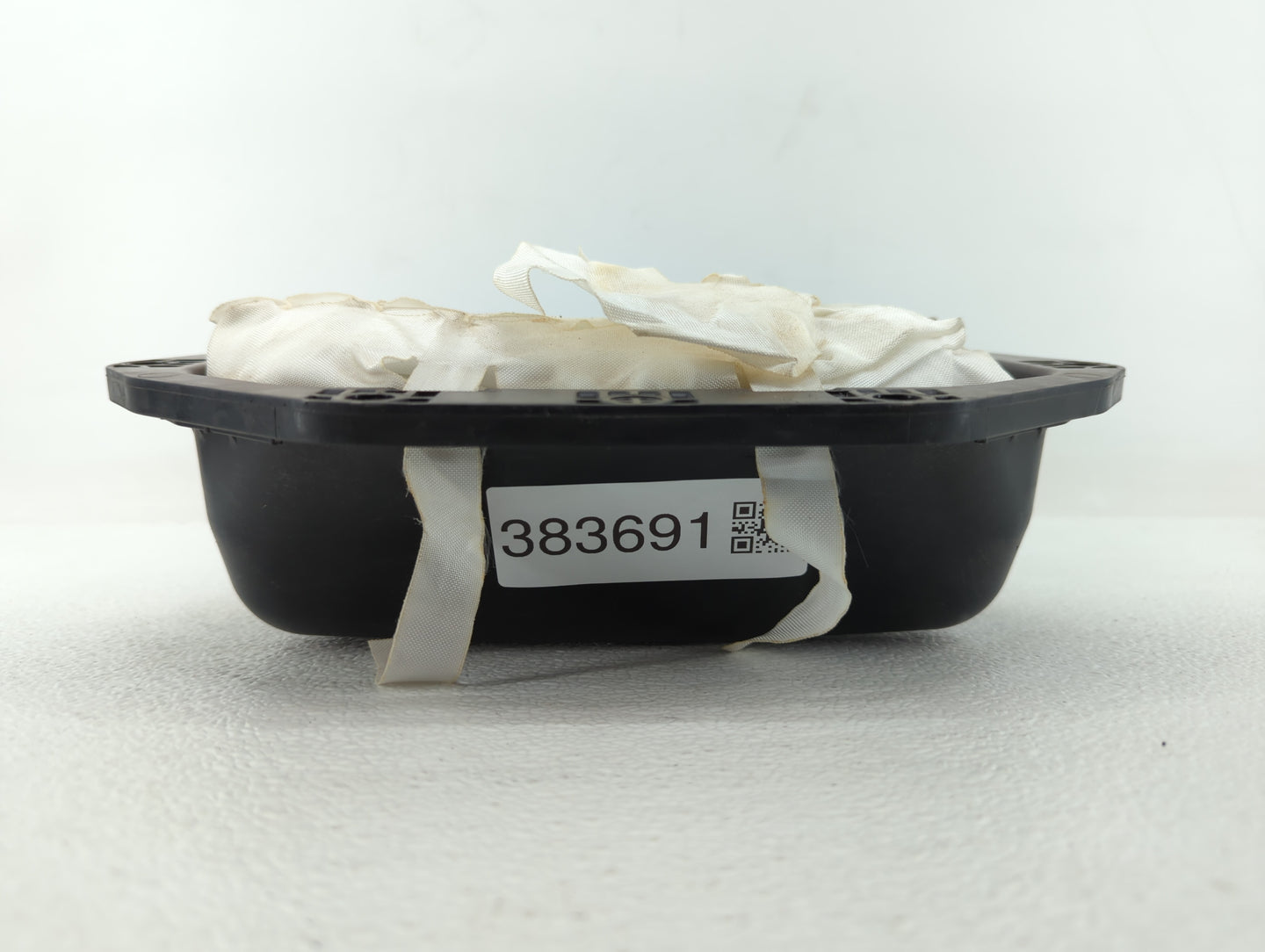 2013-2017 Buick Regal Air Bag Driver Left Knee OEM P/N:22963306 Fits Fits 2013 2014 2015 2016 2017 OEM Used Auto Parts - Oem