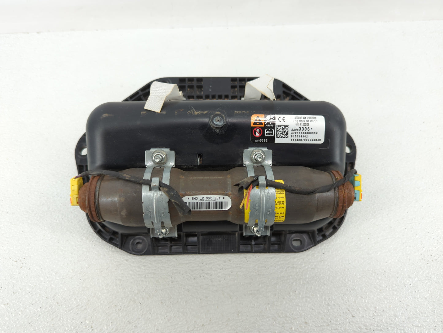 2013-2017 Buick Regal Air Bag Driver Left Knee OEM P/N:22963306 Fits Fits 2013 2014 2015 2016 2017 OEM Used Auto Parts - Oem