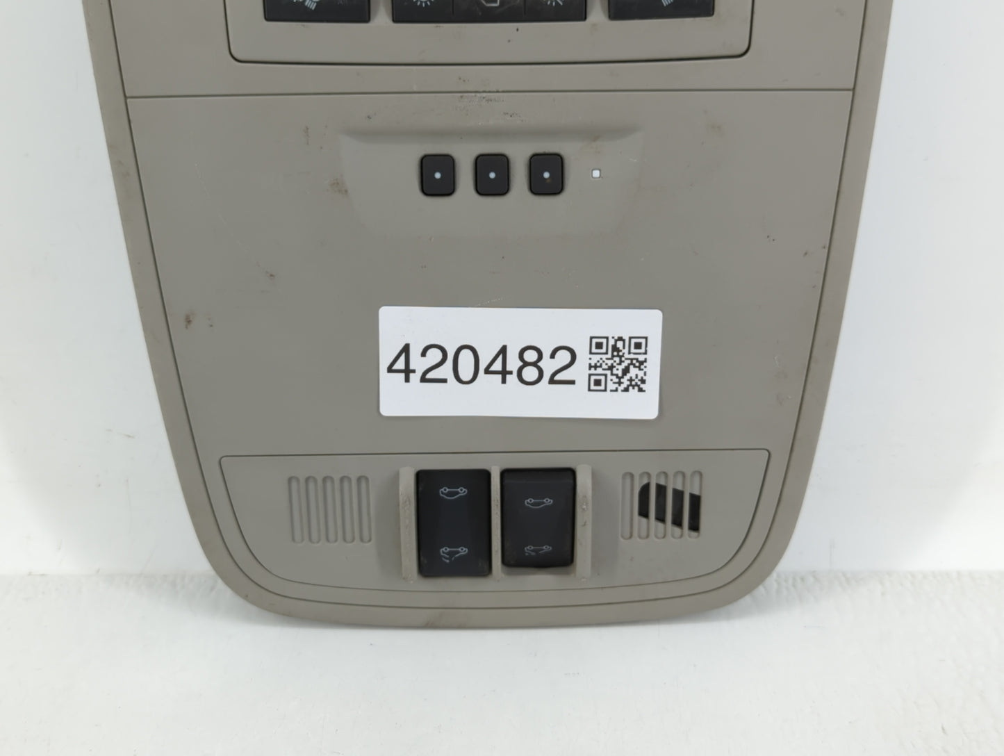 2016-2017 Buick Regal Overhead Console W/rear Climate Control - Oemusedautoparts1.com