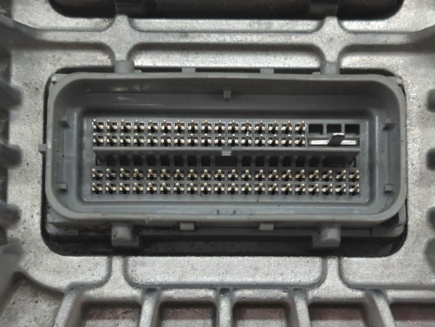 2017 Buick Regal PCM Engine Control Computer ECU ECM PCU OEM P/N:12667002 12685918, 12670801, 12666129 Fits Fits 2018 2019 2