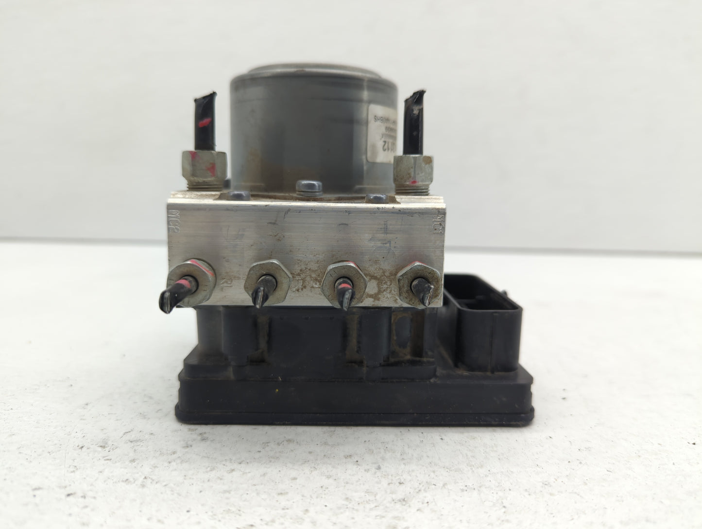 2016-2017 Buick Regal ABS Pump Control Module Replacement P/N:84107105 23383112, 23321783, 23321781 Fits Fits 2016 2017 OEM 