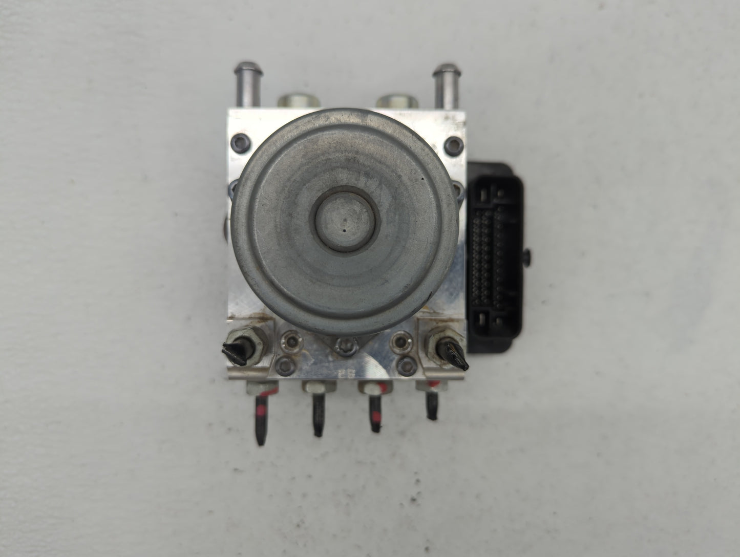 2016-2017 Buick Regal ABS Pump Control Module Replacement P/N:84107105 23383112, 23321783, 23321781 Fits Fits 2016 2017 OEM 