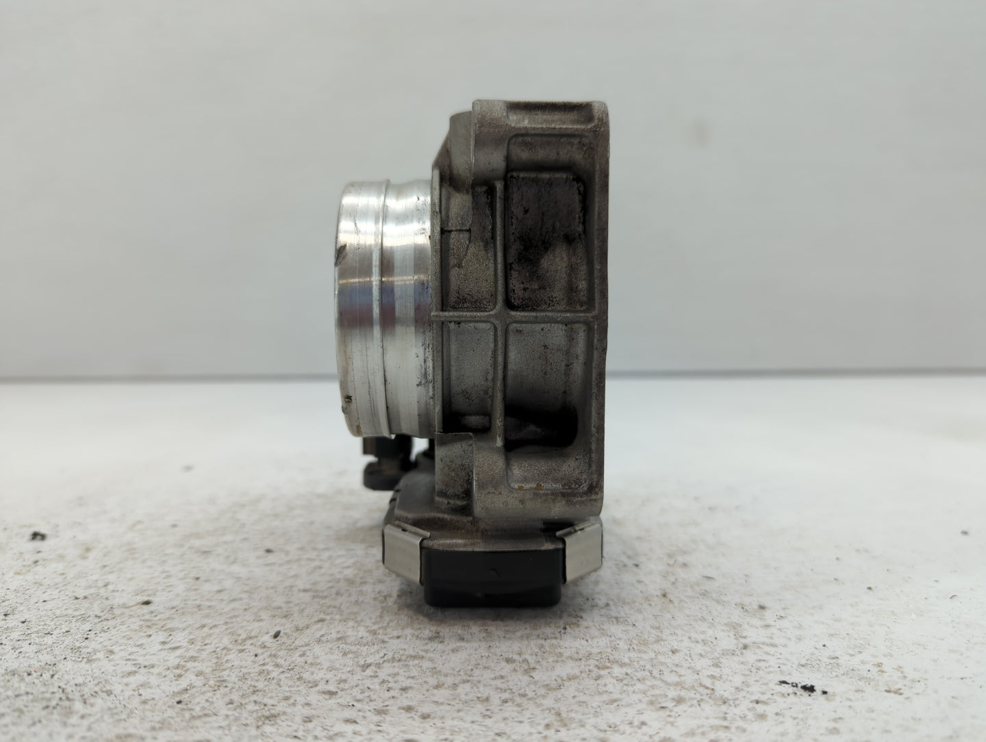 2014-2017 Buick Regal Throttle Body P/N:12670837AA 12627067DA Fits Fits 2013 2014 2015 2016 2017 2018 2019 2020 2021 OEM Use