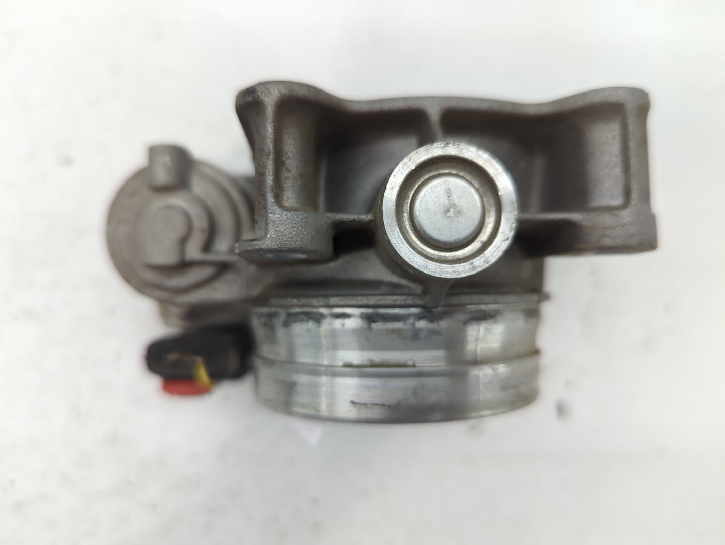 2014-2017 Buick Regal Throttle Body P/N:12670837AA Fits Fits 2013 2014 2015 2016 2017 2018 2019 2020 2021 OEM Used Auto Part