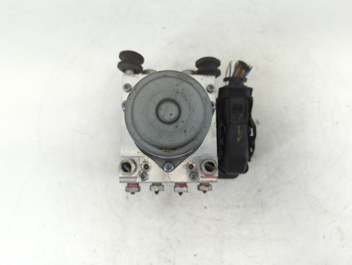 2016-2017 Buick Regal Anti-Lock Brake ABS Pump Module Actuator OEM P/N:84107105 Fits Fits 2016 2017 OEM Used Auto Parts - Oe