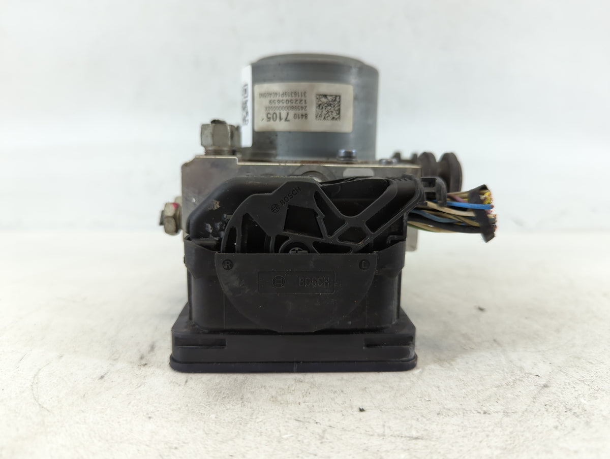 2016-2017 Buick Regal Anti-Lock Brake ABS Pump Module Actuator OEM P/N:84107105 Fits Fits 2016 2017 OEM Used Auto Parts - Oe