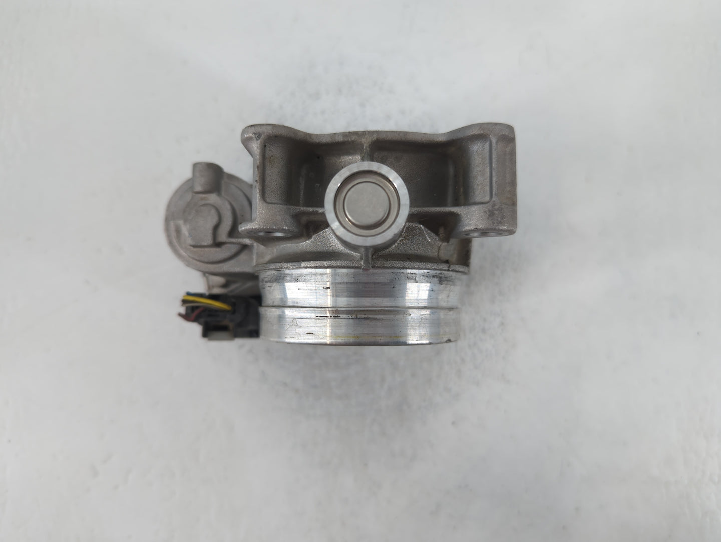 2014-2017 Buick Regal Throttle Body P/N:12670837AA Fits Fits 2013 2014 2015 2016 2017 2018 2019 2020 2021 OEM Used Auto Part