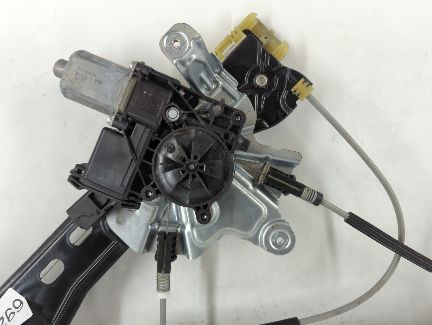2011-2017 Buick Regal Used Window Regulator Passenger Front - Oemusedautoparts1.com