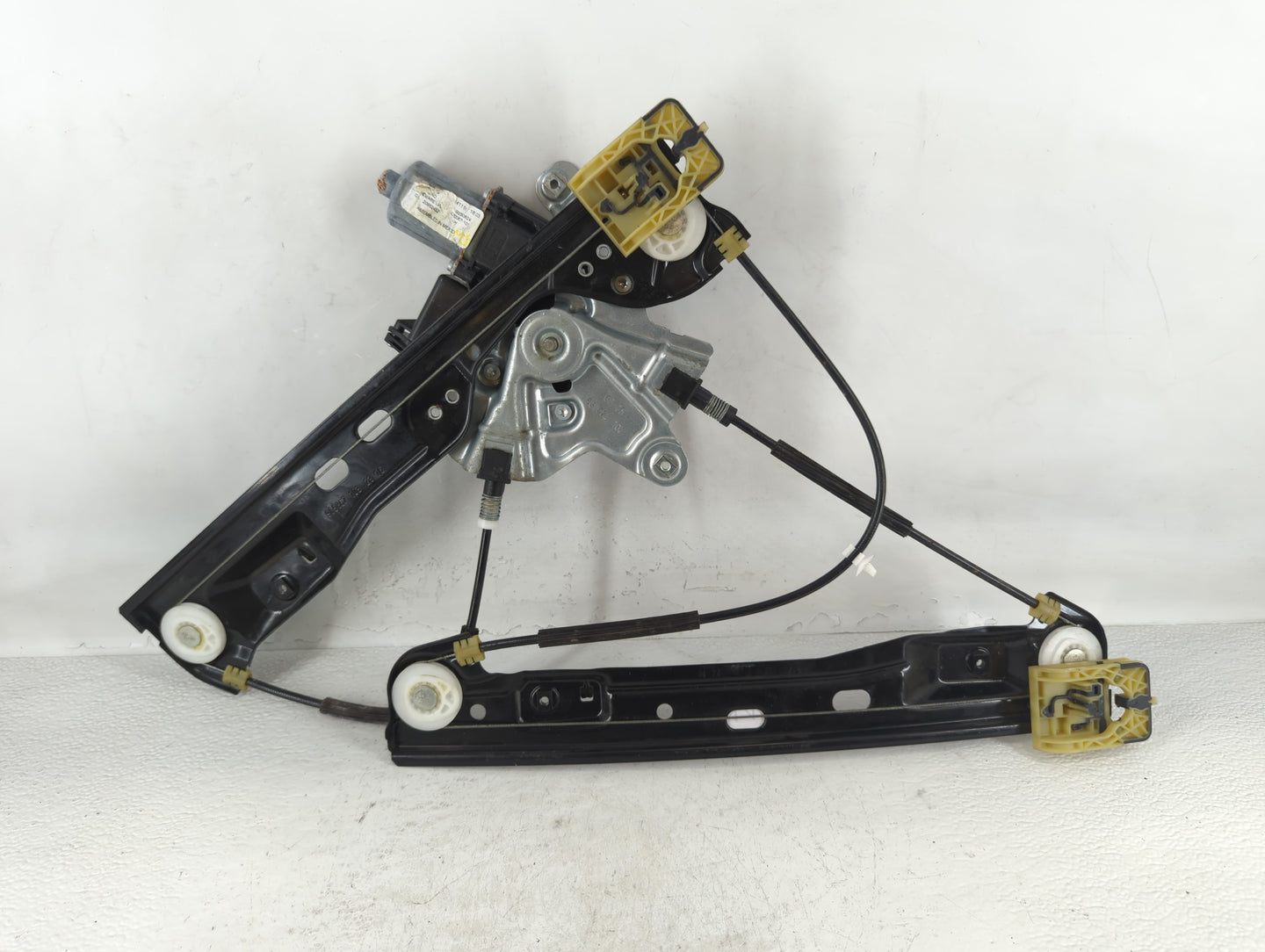 2011-2017 Buick Regal Driver Left Front Window Regulator 692143 - Oemusedautoparts1.com