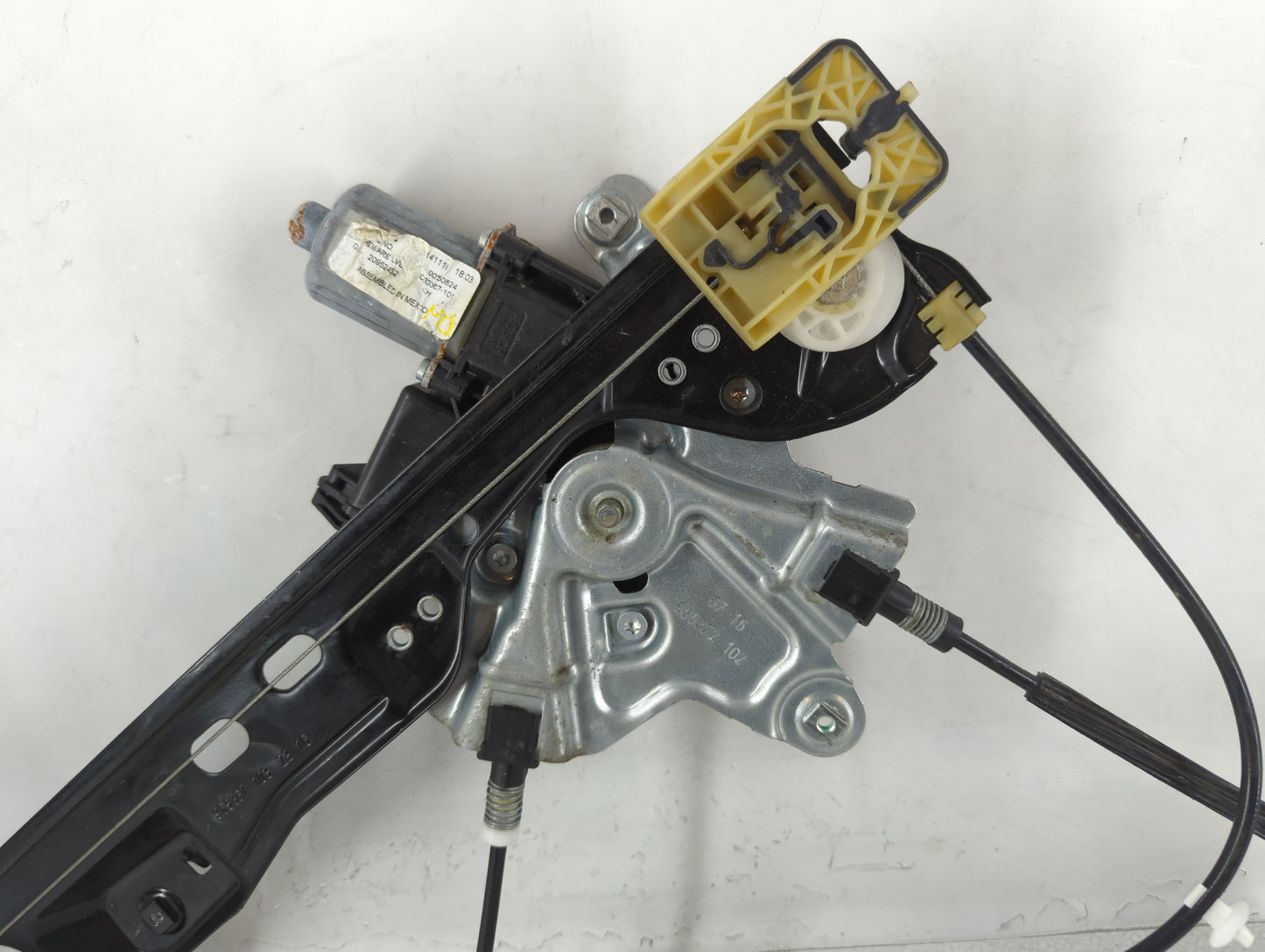 2011-2017 Buick Regal Driver Left Front Window Regulator 692143 - Oemusedautoparts1.com