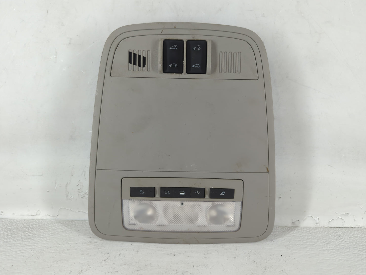 2017 Buick Regal Overhead Roof Console - Oemusedautoparts1.com