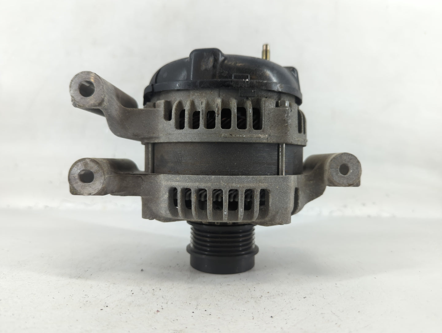 2014-2017 Buick Regal Alternator Replacement Generator Charging Assembly Engine OEM P/N:TN104210-1903 13592810 Fits OEM Used