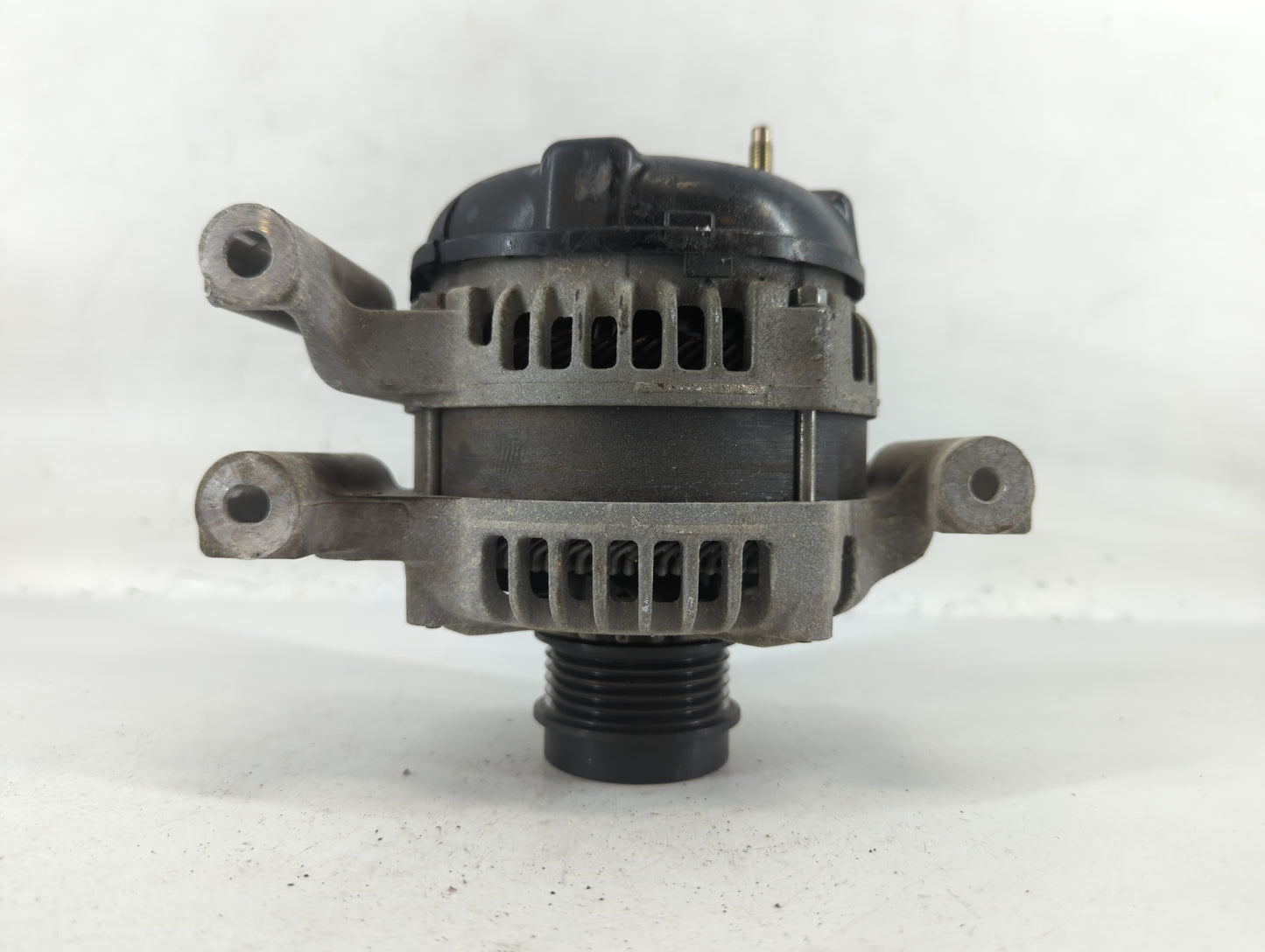 2014-2017 Buick Regal Alternator Replacement Generator Charging Assembly Engine OEM P/N:TN104210-1903 13592810 Fits OEM Used
