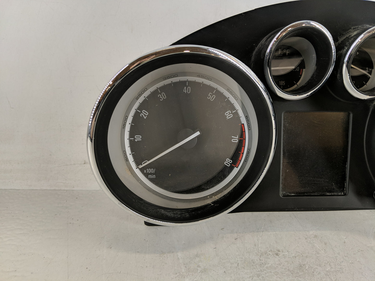 2015-2017 Buick Verano Instrument Cluster Speedometer Gauges P/N:23316331 Fits Fits 2015 2016 2017 OEM Used Auto Parts - Oem