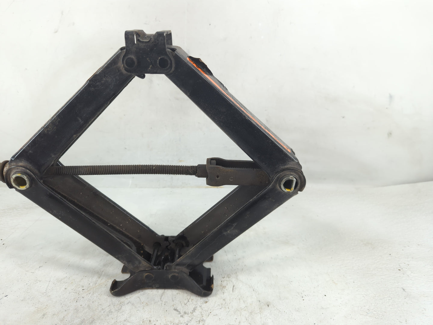 2017 Buick Verano Spare Scissor Car Jack - Oemusedautoparts1.com