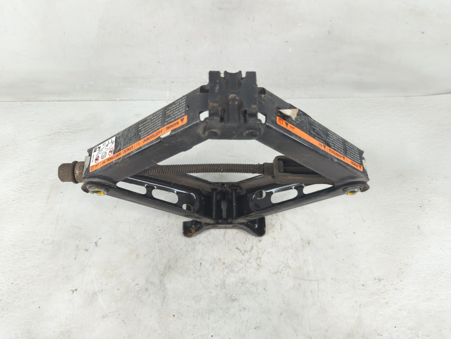 2017 Buick Verano Spare Scissor Car Jack - Oemusedautoparts1.com