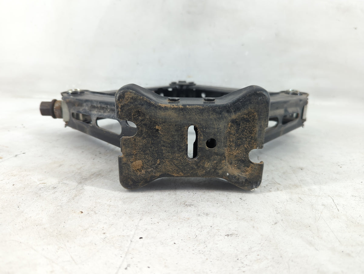 2017 Buick Verano Spare Scissor Car Jack - Oemusedautoparts1.com
